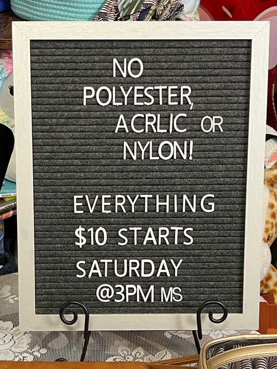 Accessories - LIVE Saturday 8/8 3 pm mst Like to be notified. 🎉 $10 starts on everything